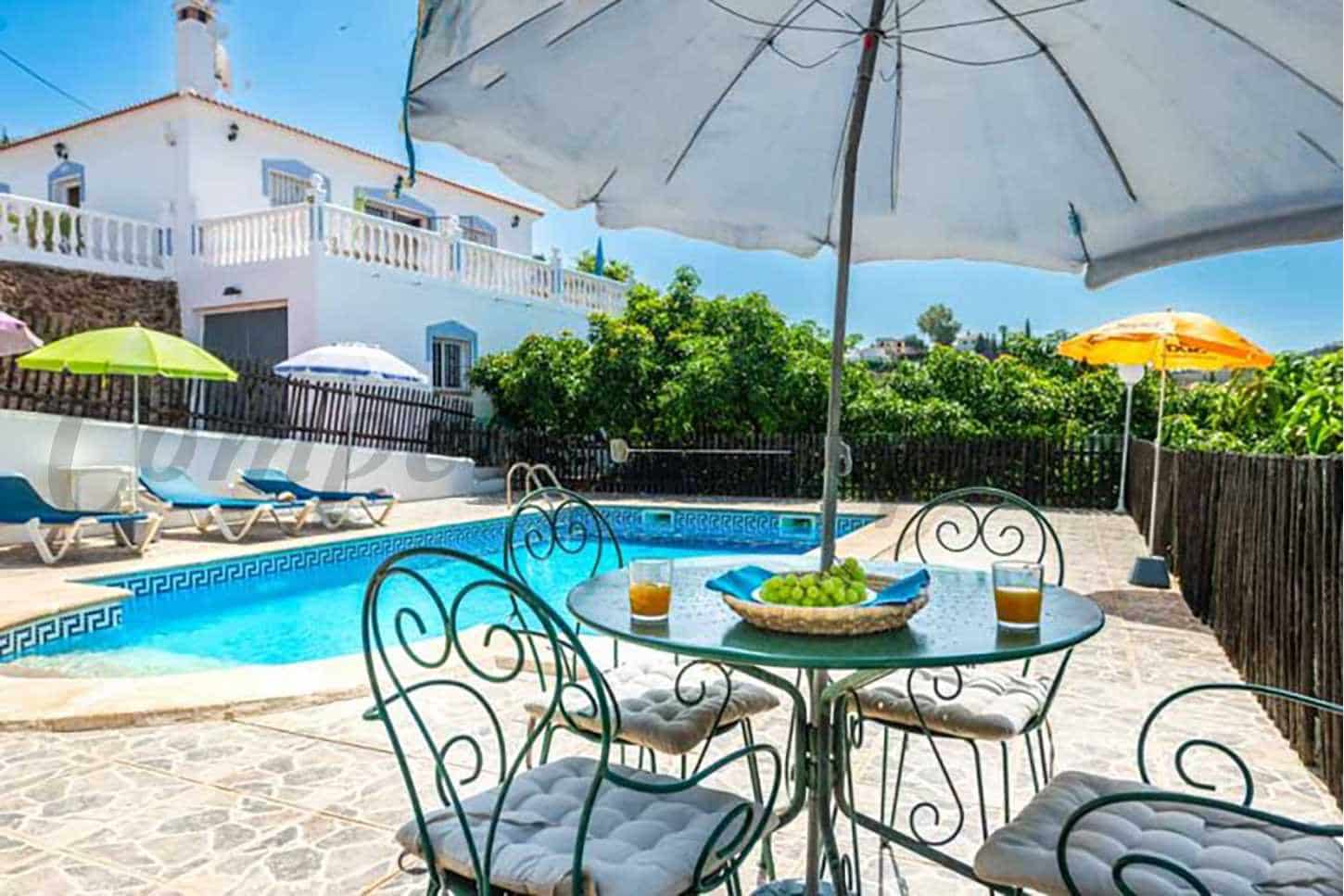 2 sypialnia Finka/Dom wiejski do wynajęcia w Torrox z basenem - 1 350 € (Ref: 8640359)