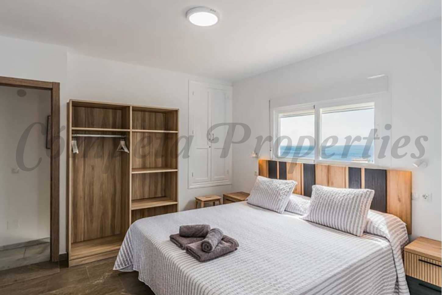 3 soveværelse Villa til leje i Nerja med swimmingpool - € 1.875 (Ref: 8640360)