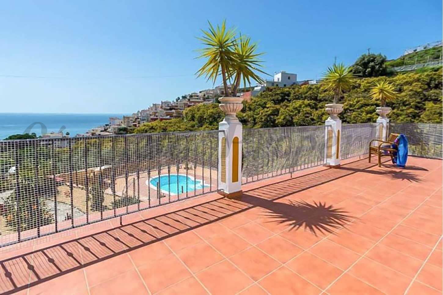 4 soveværelse Finca/Landehus til leje i Nerja med swimmingpool - € 2.100 (Ref: 8643883)