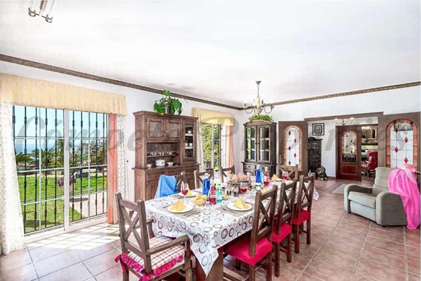 4 soveværelse Finca/Landehus til leje i Nerja med swimmingpool - € 2.100 (Ref: 8643883)