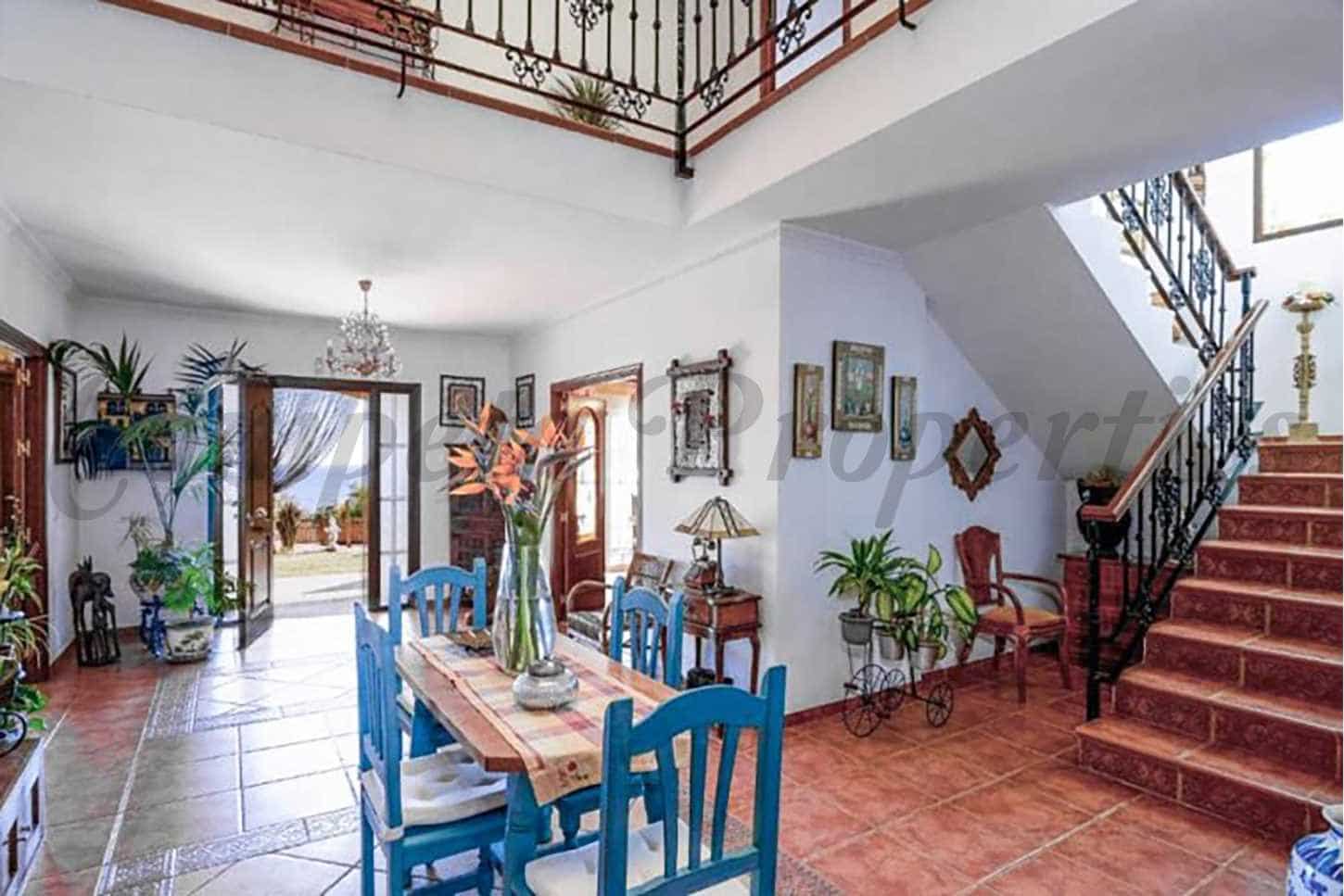 4 soveværelse Finca/Landehus til leje i Nerja med swimmingpool - € 2.100 (Ref: 8643883)