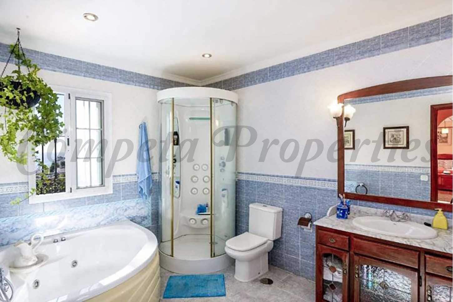 4 soveværelse Finca/Landehus til leje i Nerja med swimmingpool - € 2.100 (Ref: 8643883)