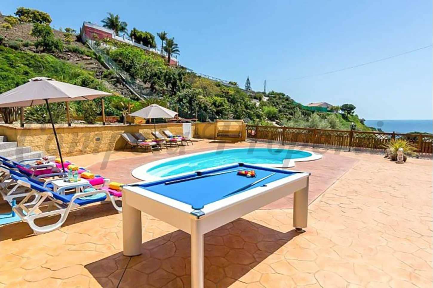 4 soveværelse Finca/Landehus til leje i Nerja med swimmingpool - € 2.100 (Ref: 8643883)