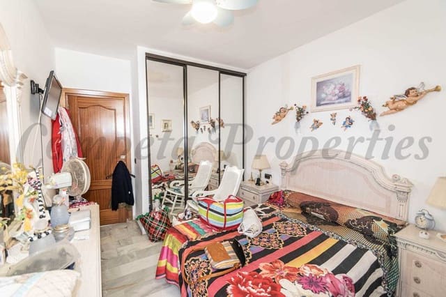 3 chambre Appartement à vendre à Torrox-Costa, Torrox avec piscine garage - 285 000 € (Ref: 8653836)