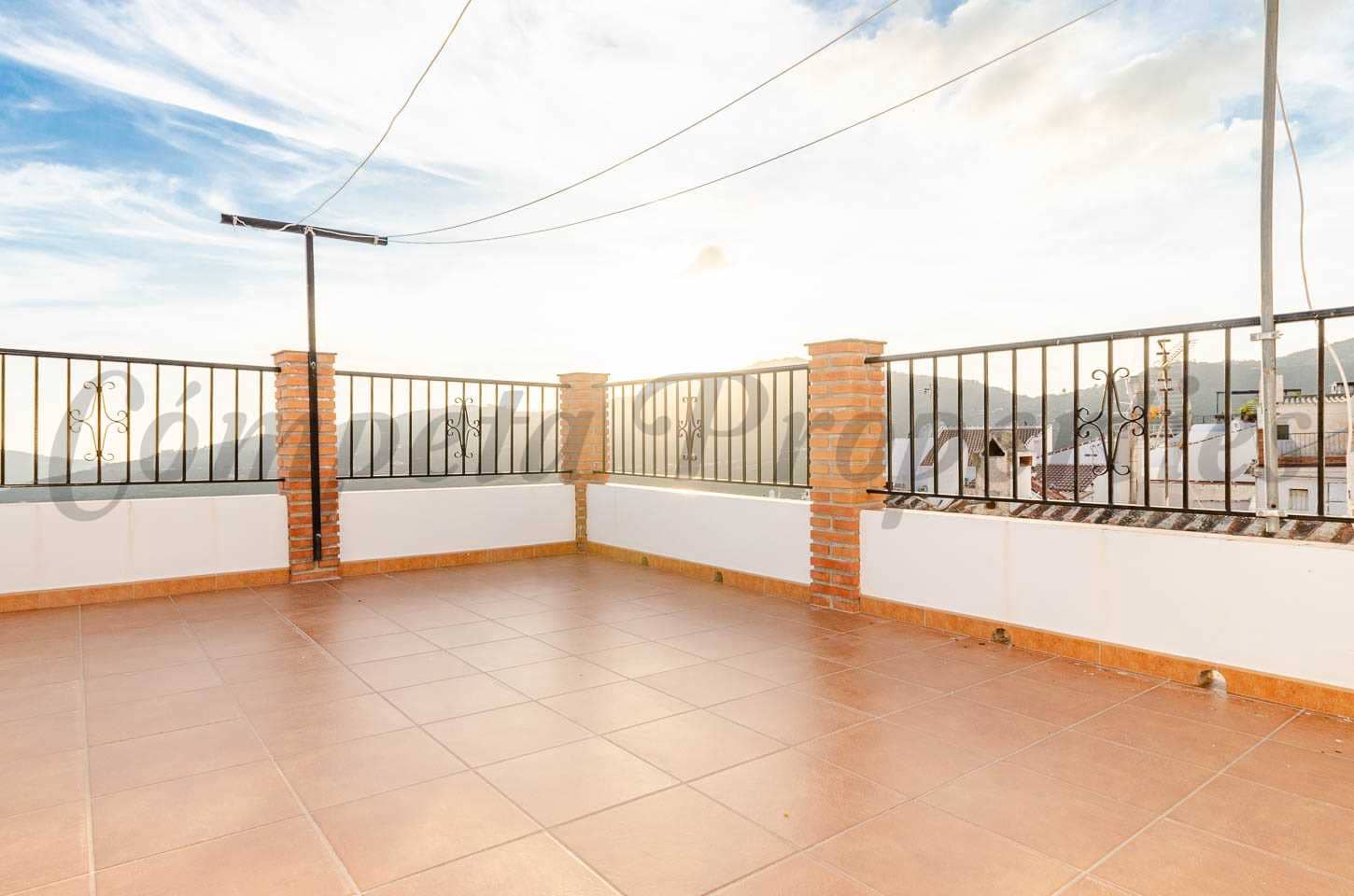 3 soveværelse Byhus til salg i Canillas de Albaida - € 159.000 (Ref: 8657952)