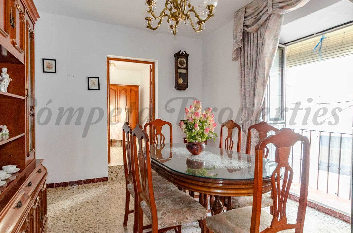 3 soveværelse Byhus til salg i Canillas de Albaida - € 159.000 (Ref: 8657952)