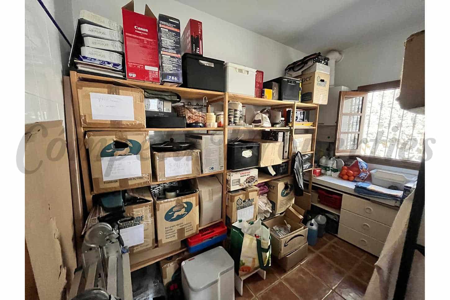 2 soveværelse Villa til leje i Archez med swimmingpool - € 1.500 (Ref: 8658843)