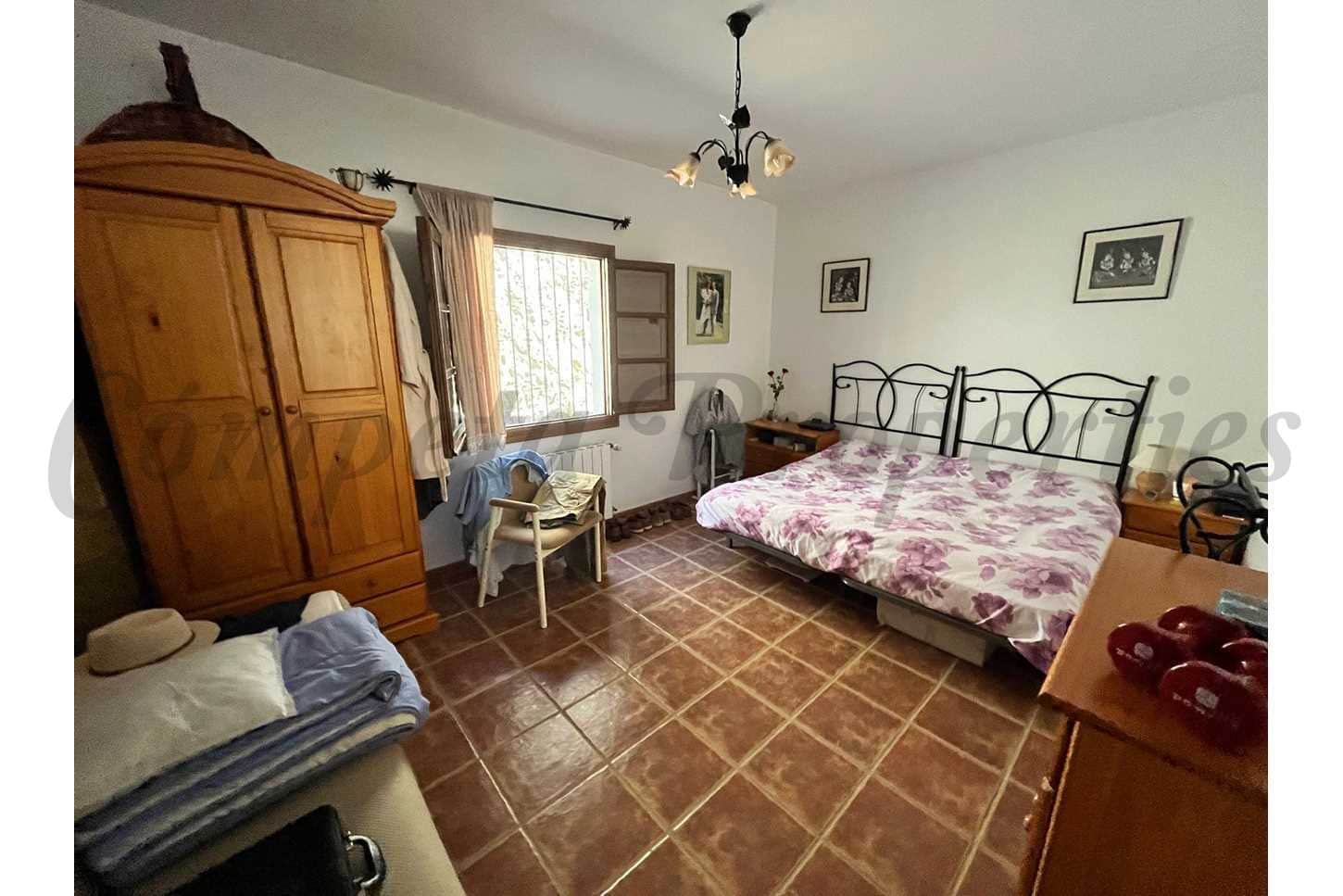 2 soveværelse Villa til leje i Archez med swimmingpool - € 1.500 (Ref: 8658843)