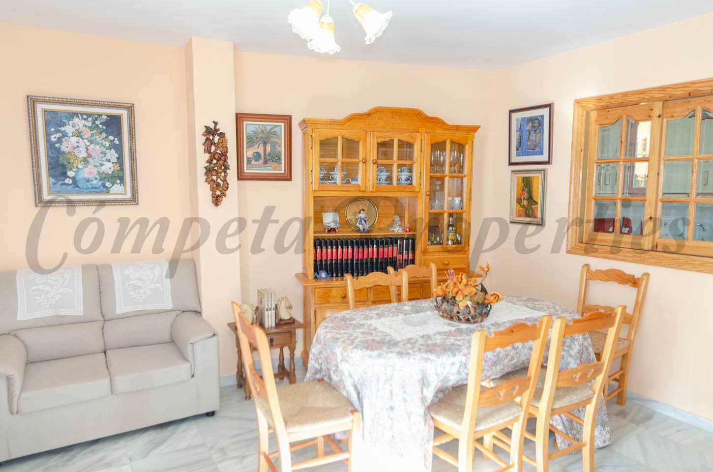 4 soveværelse Byhus til salg i Competa - € 299.000 (Ref: 8668796)