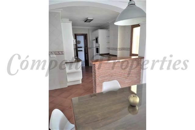 2 soveværelse Lejlighed til salg i Málaga by med garage - € 450.000 (Ref: 8669170)