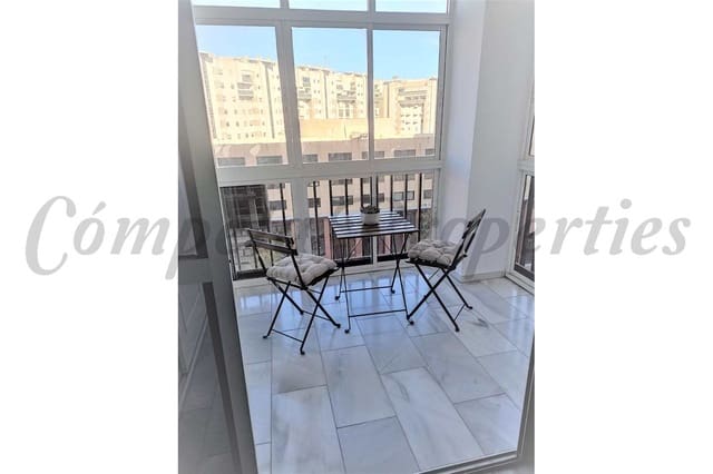 2 soveværelse Lejlighed til salg i Málaga by med garage - € 450.000 (Ref: 8669170)