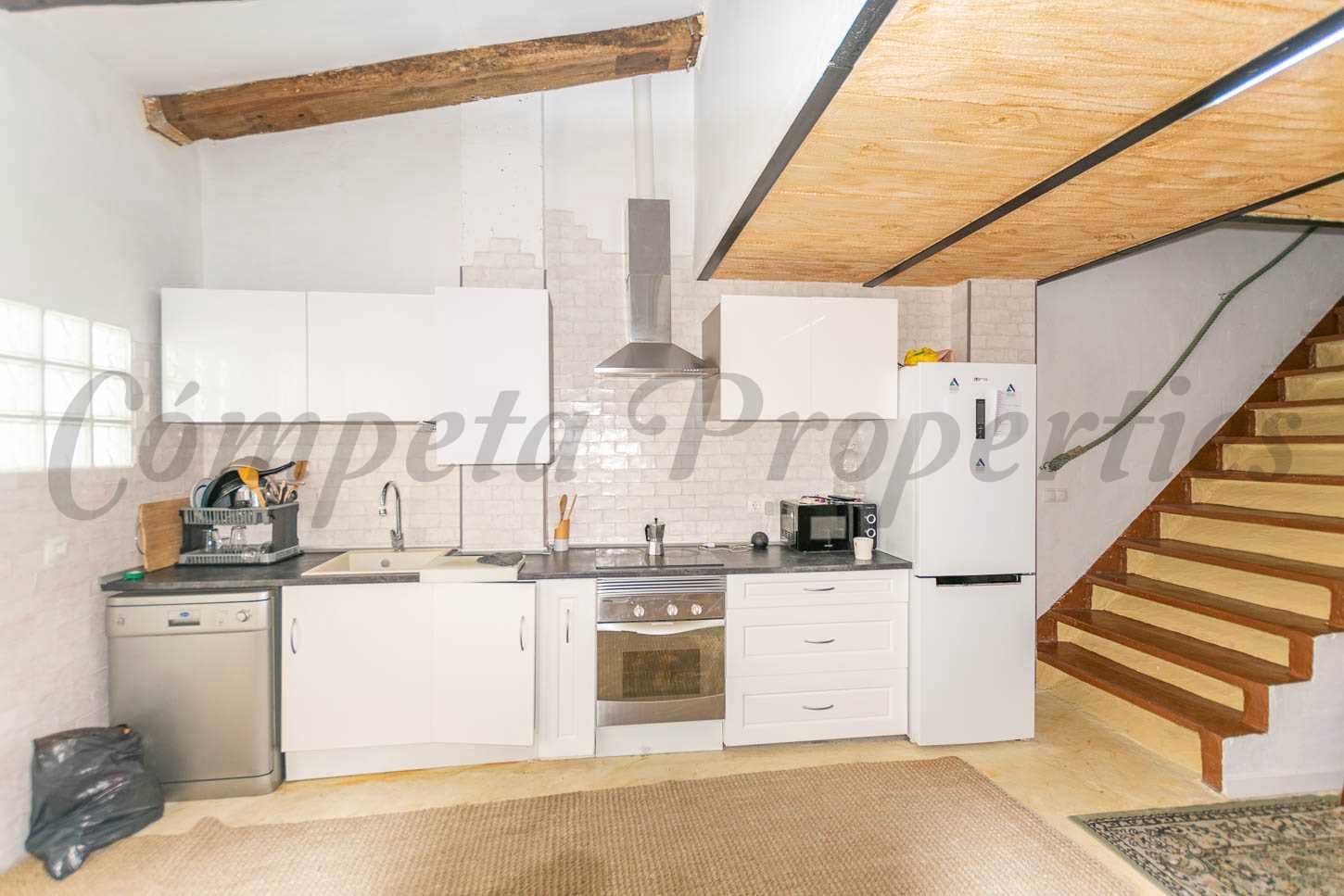 4 bedroom Townhouse for sale in Competa - € 160,000 (Ref: 8690341)