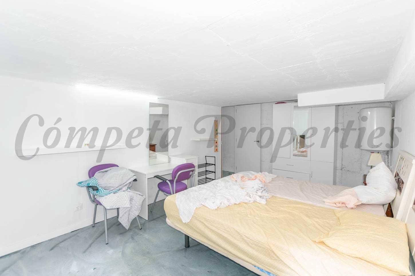 4 bedroom Townhouse for sale in Competa - € 160,000 (Ref: 8690341)