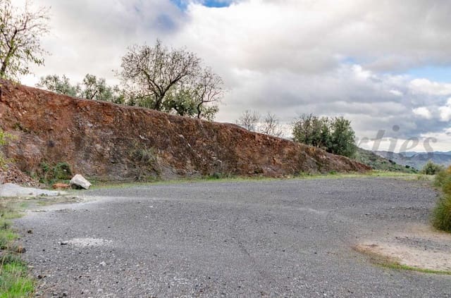 Rakentamaton maa myytävänä paikassa Salares - 30 000 € (Ref: 8728713)