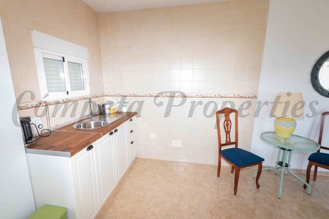 4 sypialnia Finka/Dom wiejski na sprzedaż w Torrox z basenem garażem - 425 000 € (Ref: 8741896)