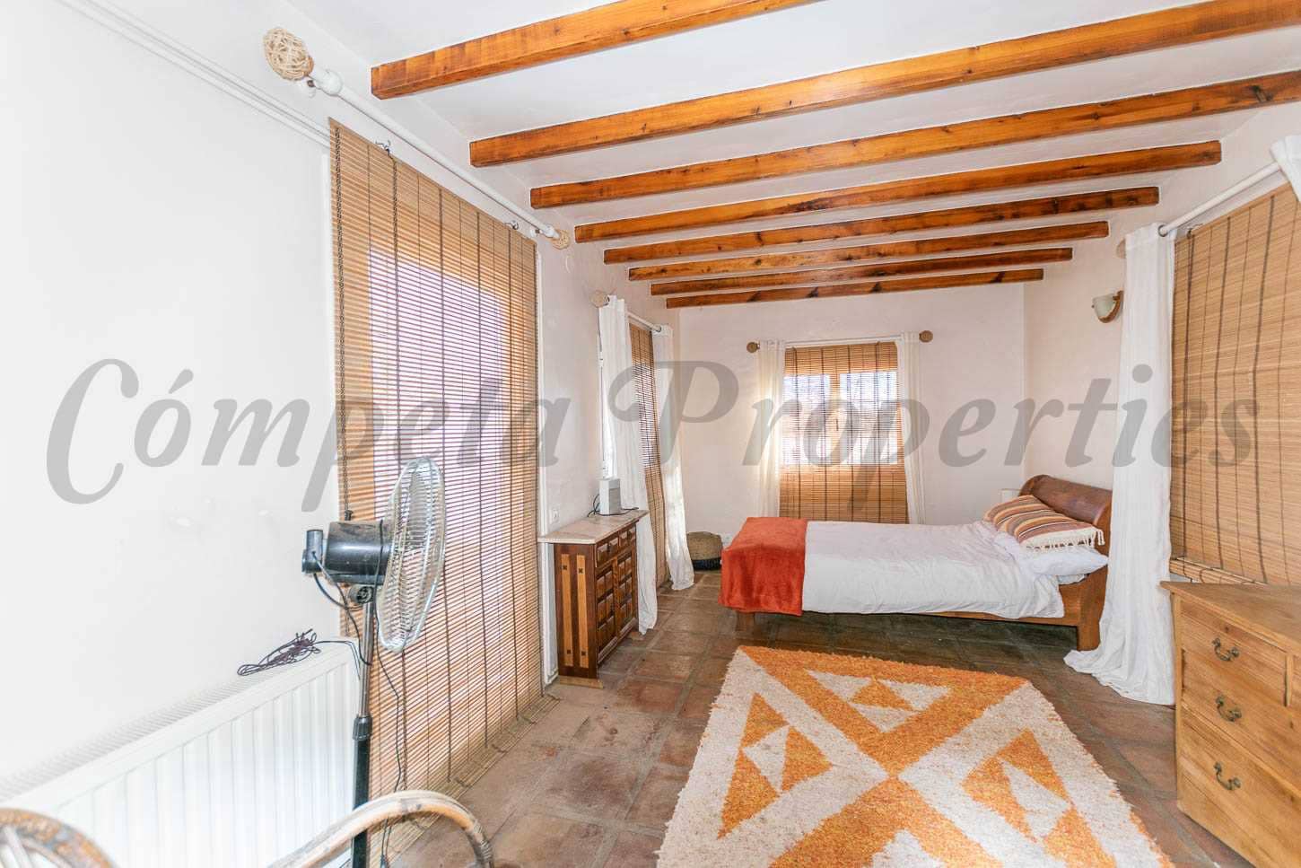 2 soveværelse Villa til salg i Sedella med swimmingpool - € 250.000 (Ref: 8742640)