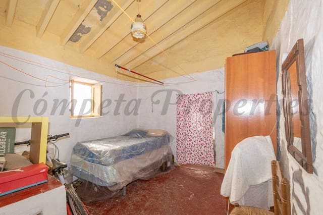 2 slaapkamer Huis te koop in Torrox - € 77.500 (Ref: 8744701)