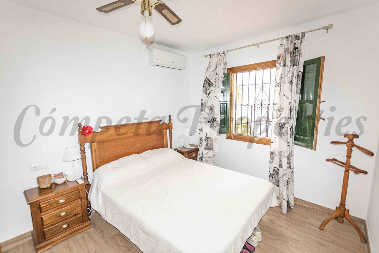 2 soveværelse Lejlighed til leje i Frigiliana med swimmingpool - € 990 (Ref: 8810611)