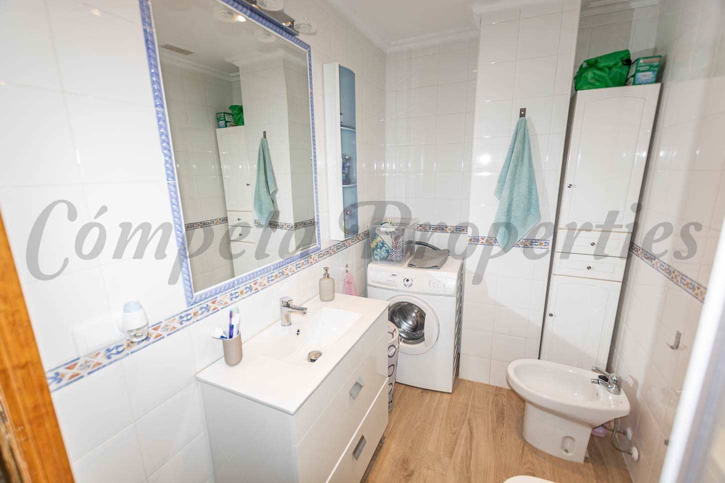 2 soveværelse Lejlighed til leje i Frigiliana med swimmingpool - € 990 (Ref: 8810611)