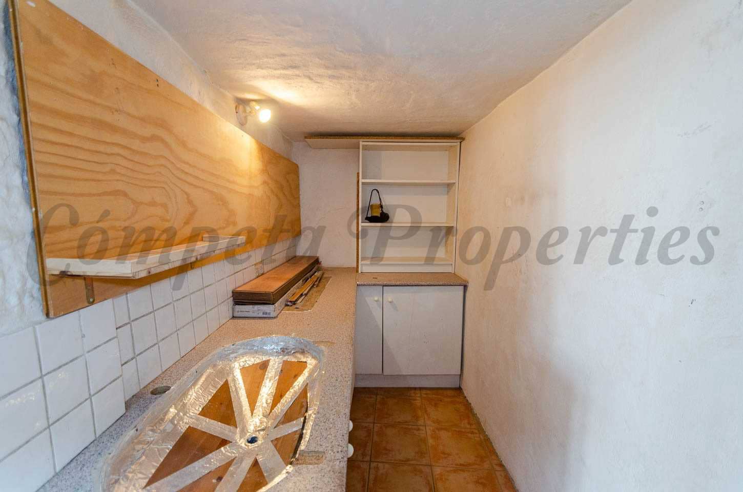 Casa de 4 habitaciones en Cómpeta en venta - 180.000 € (Ref: 8856002)