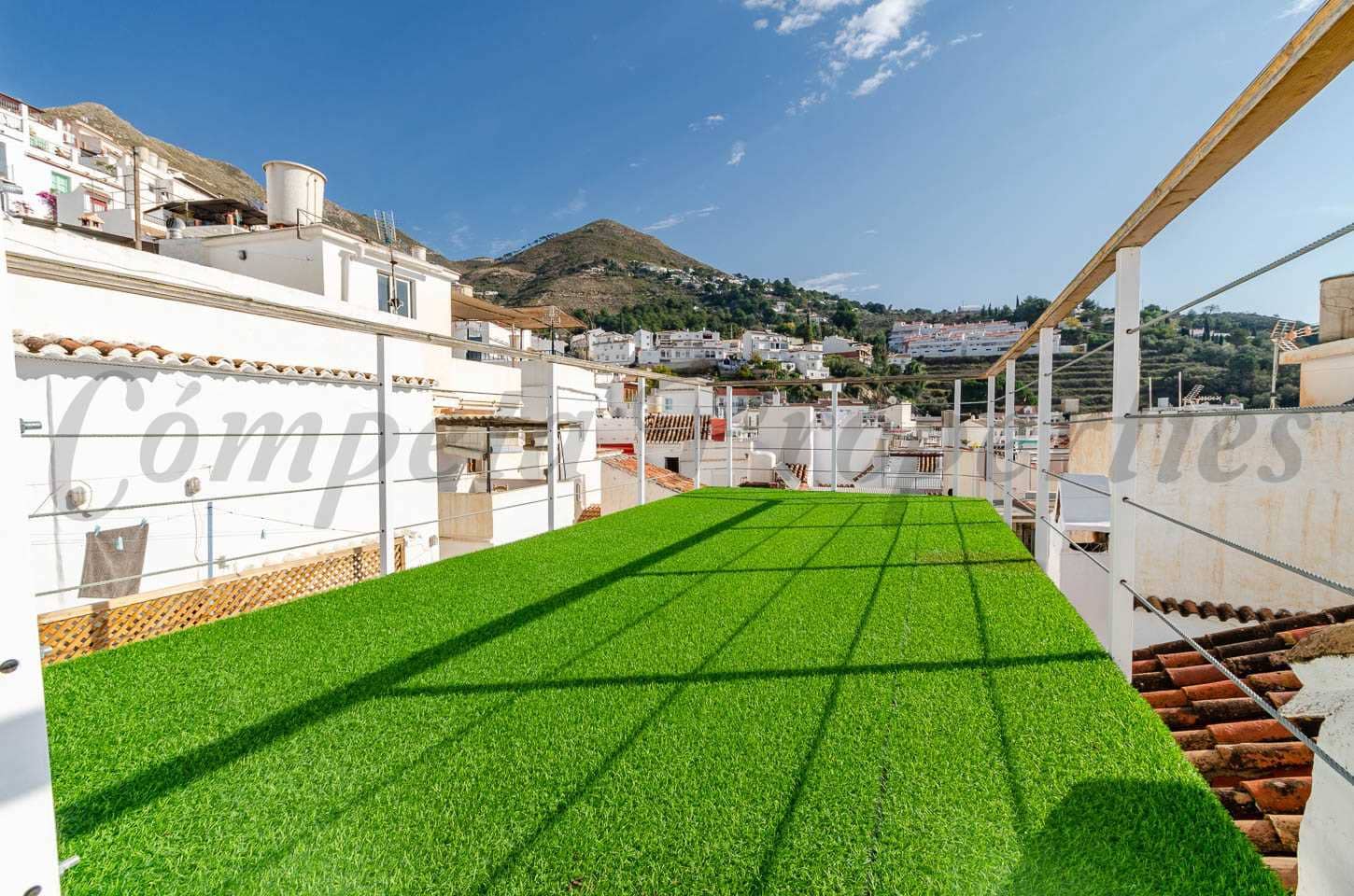 Casa de 4 habitaciones en Cómpeta en venta - 180.000 € (Ref: 8856002)