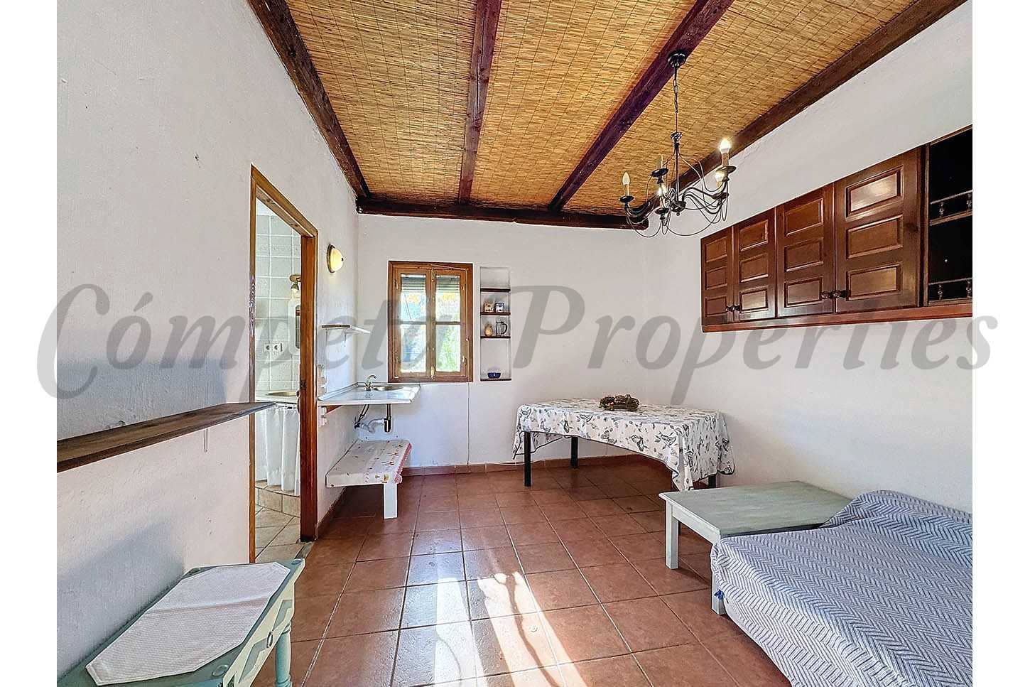 8 slaapkamer Gastenverblijf/B&B te koop in Sedella met zwembad garage - € 695.000 (Ref: 8882281)