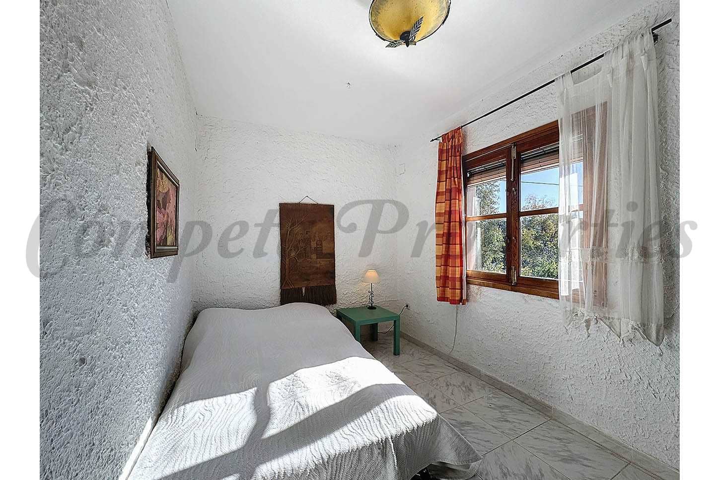 8 slaapkamer Gastenverblijf/B&B te koop in Sedella met zwembad garage - € 695.000 (Ref: 8882281)