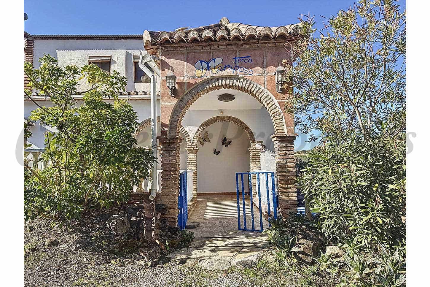 8 slaapkamer Gastenverblijf/B&B te koop in Sedella met zwembad garage - € 695.000 (Ref: 8882281)