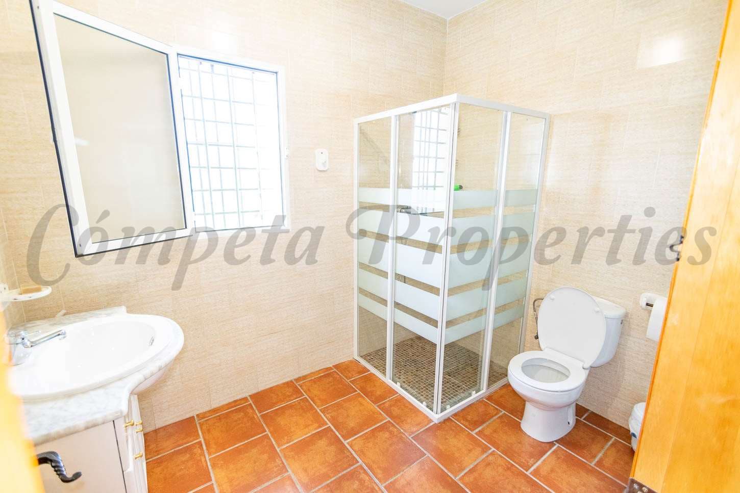 2 soveværelse Villa til leje i Torrox med swimmingpool - € 1.500 (Ref: 8885511)