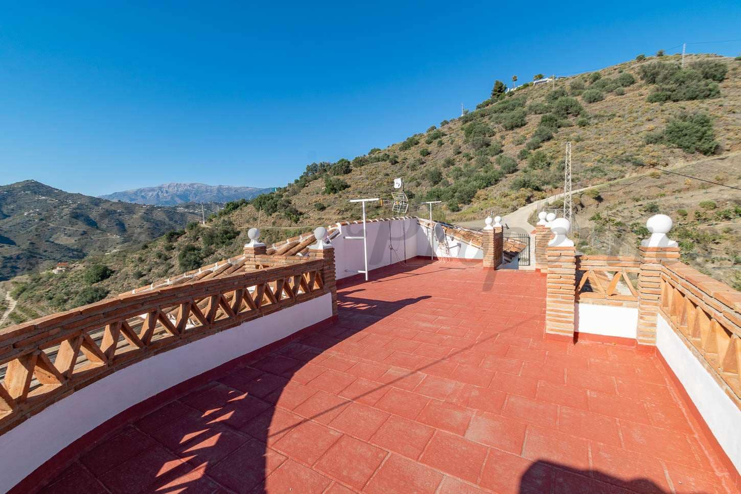 2 soveværelse Villa til leje i Torrox med swimmingpool - € 1.500 (Ref: 8885511)