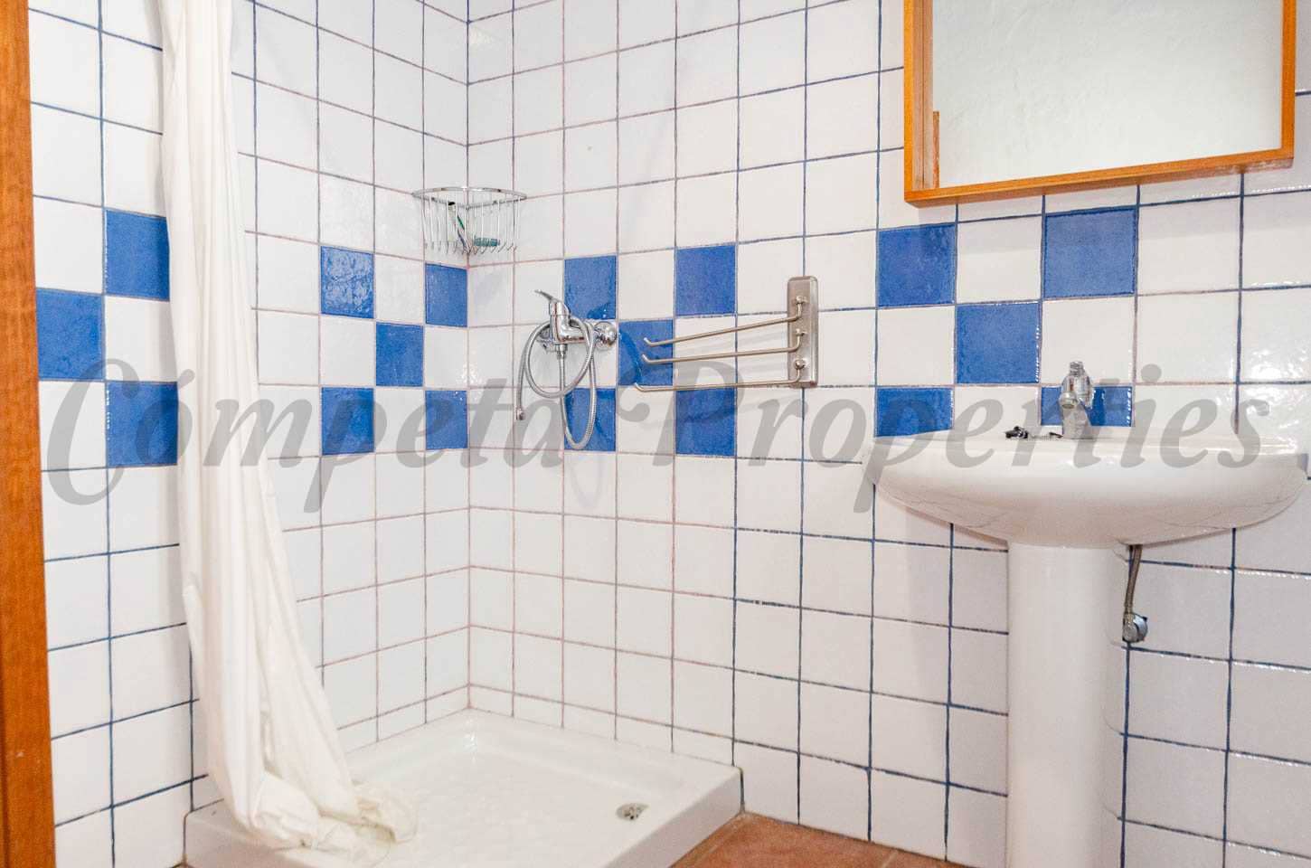 2 slaapkamer Villa te koop in Competa met zwembad - € 200.000 (Ref: 8894059)