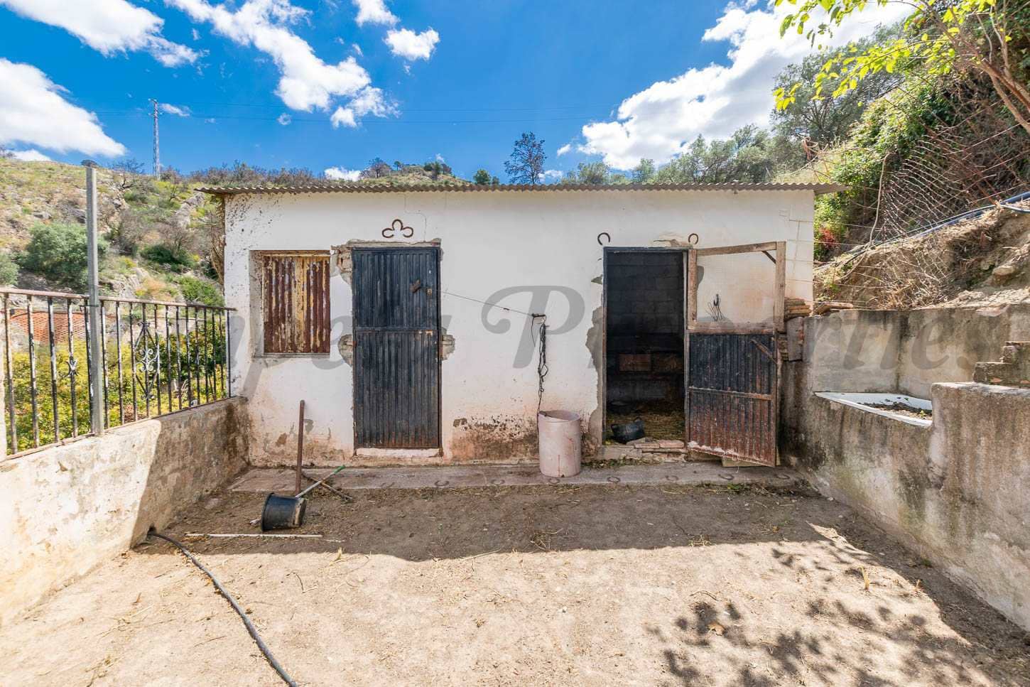 Finca/Herregård til salgs i Competa - € 67 000 (Ref: 8898106)