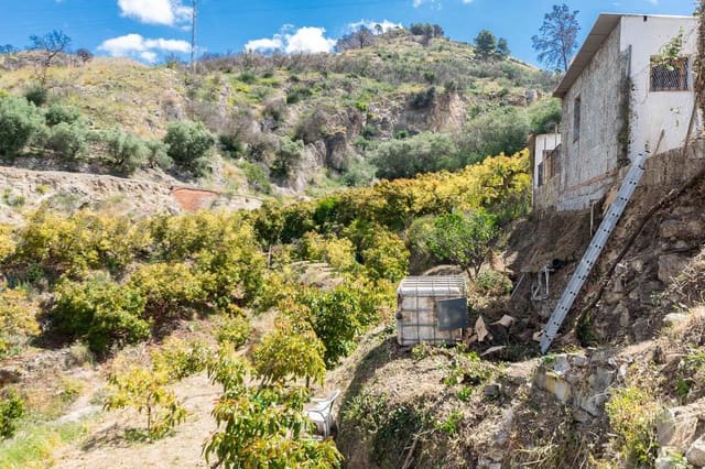 Finca/Herregård til salgs i Cómpeta - € 67 000 (Ref: 8898106)