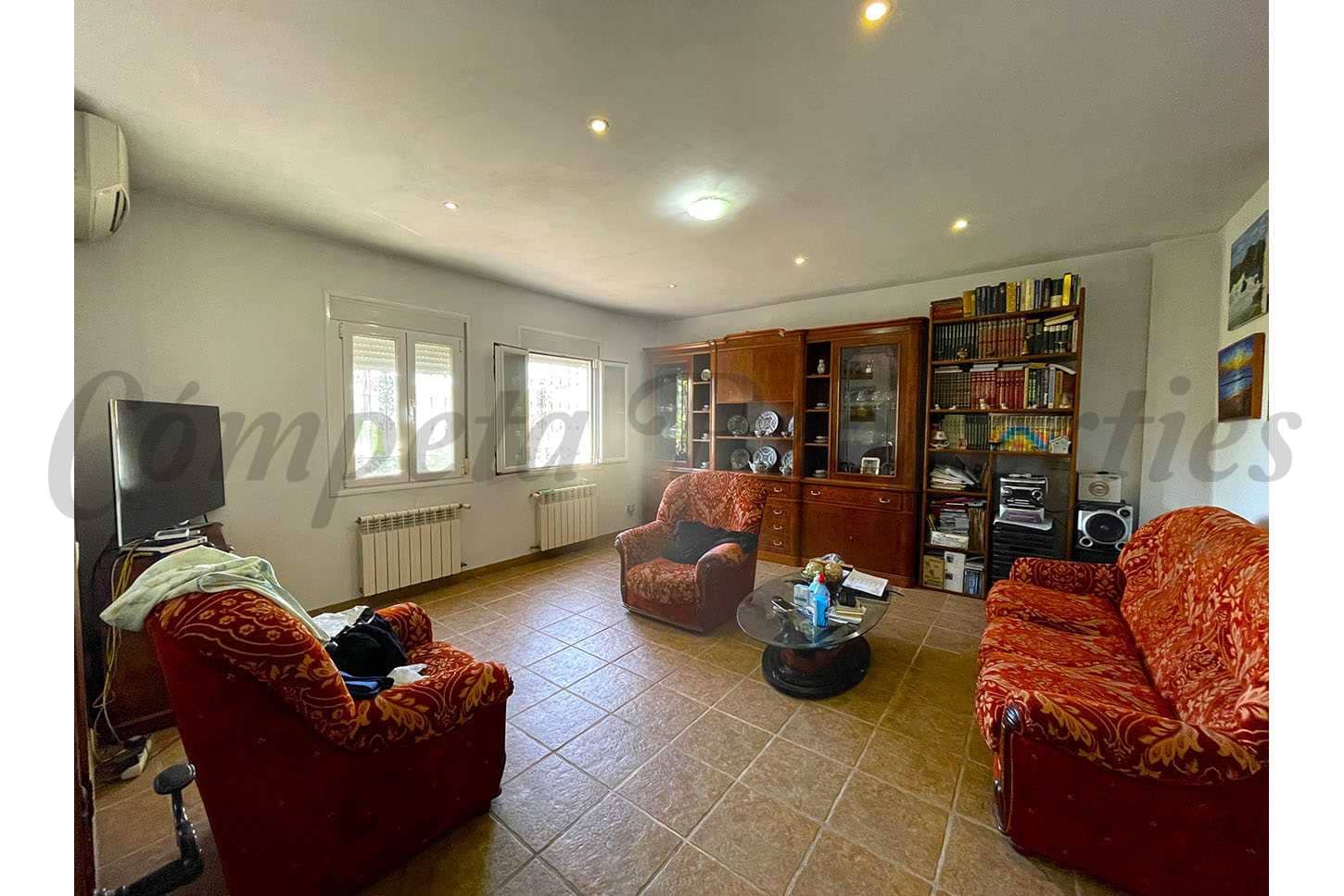 4 slaapkamer Villa te koop in Competa - € 340.000 (Ref: 8911435)