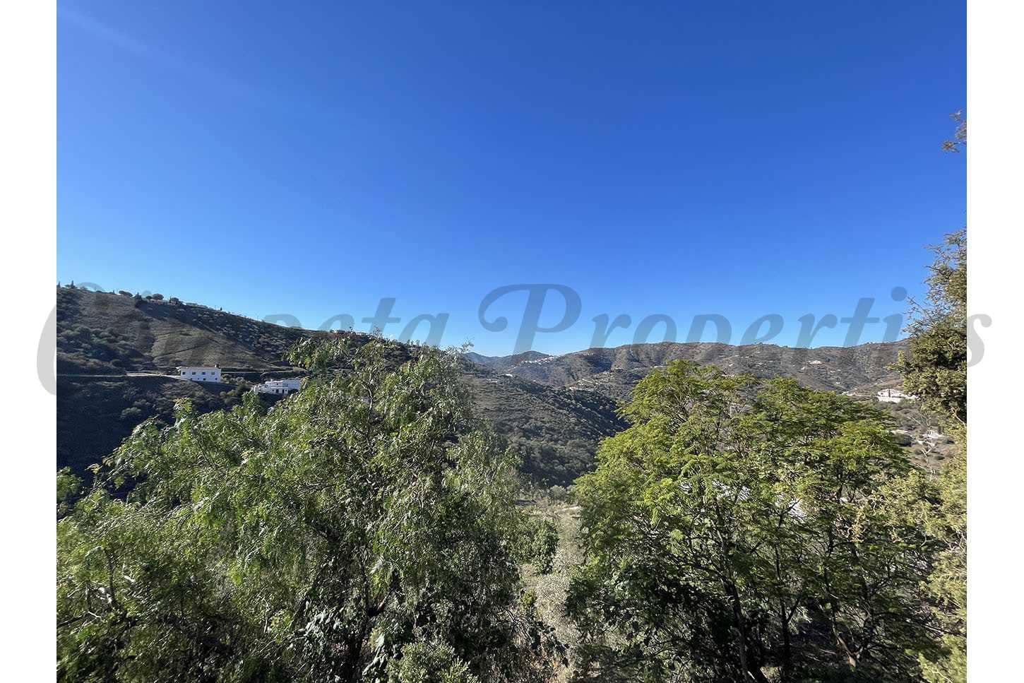 4 slaapkamer Villa te koop in Competa - € 340.000 (Ref: 8911435)