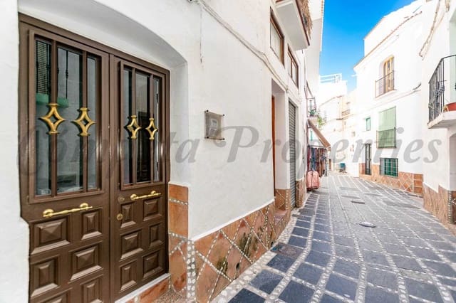 4 bedroom Townhouse for sale in Cómpeta - € 145,000 (Ref: 8931624)