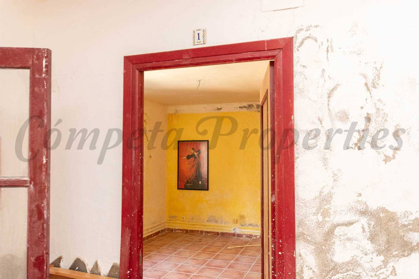 16 soveværelse Hotel til salg i Granada by med swimmingpool garage - € 360.000 (Ref: 8933459)