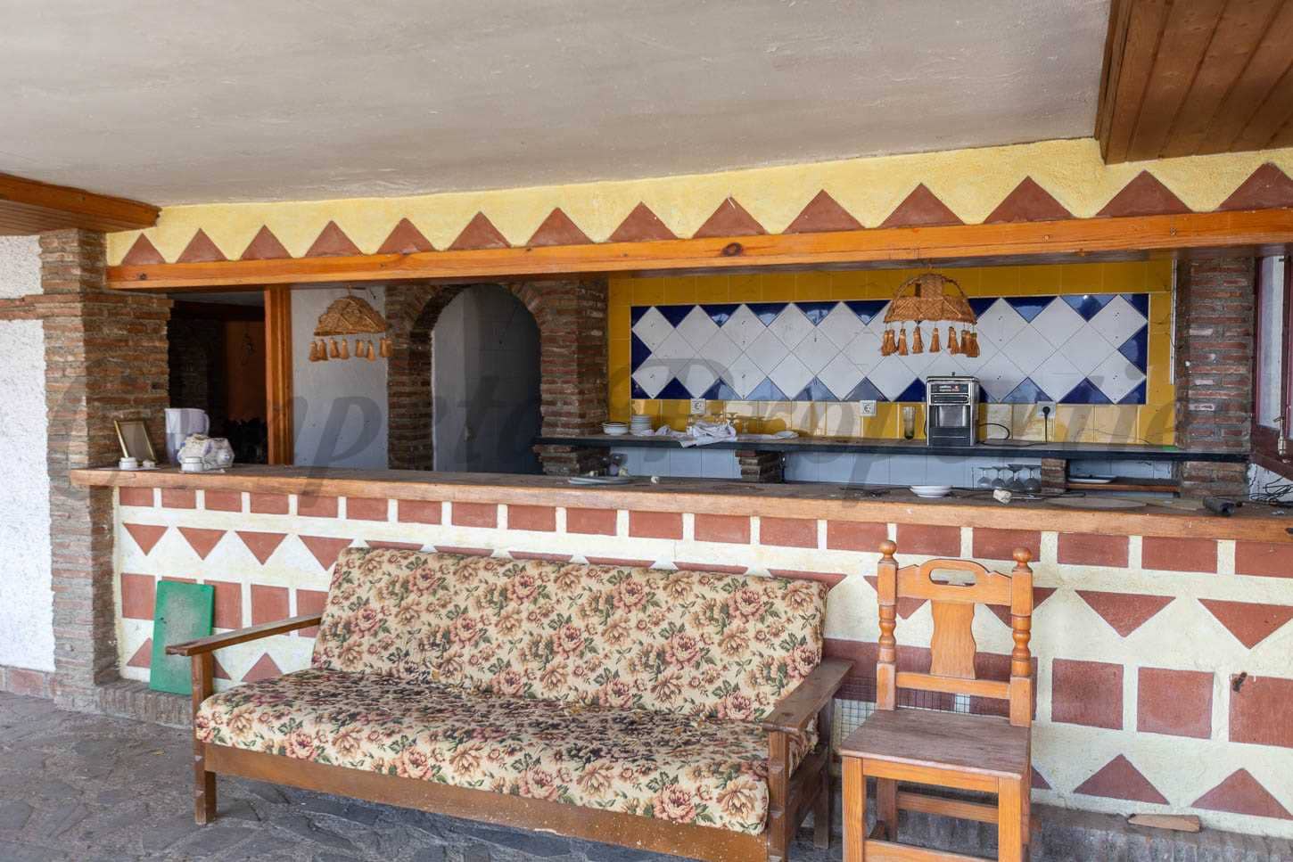 16 soveværelse Hotel til salg i Granada by med swimmingpool garage - € 360.000 (Ref: 8933459)