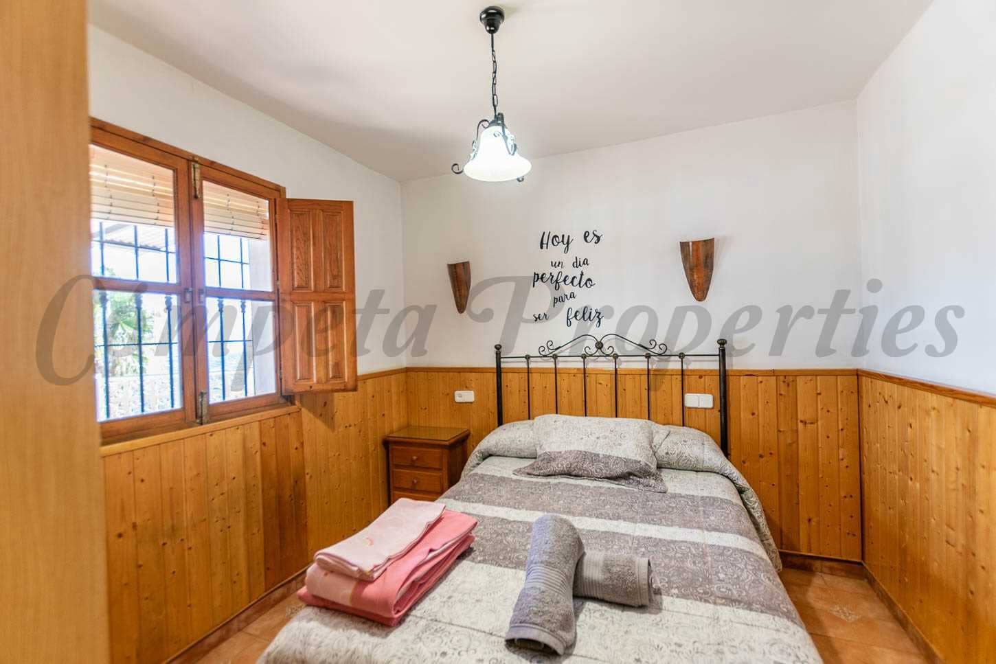 3 sovrum Finca/Hus på landet till salu i Sayalonga med pool garage - 365 000 € (Ref: 8935973)