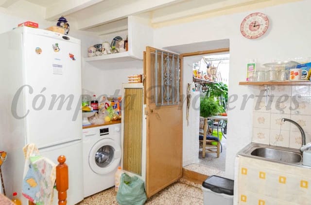 4 soveværelse Byhus til salg i Comares - € 127.500 (Ref: 8937655)