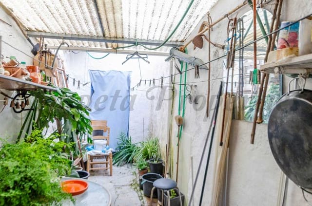 4 soveværelse Byhus til salg i Comares - € 127.500 (Ref: 8937655)