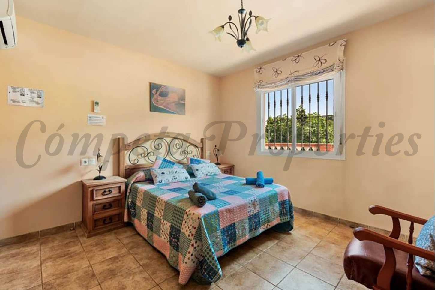 4 sypialnia Finka/Dom wiejski do wynajęcia w Torrox z basenem - 1 600 € (Ref: 8944812)