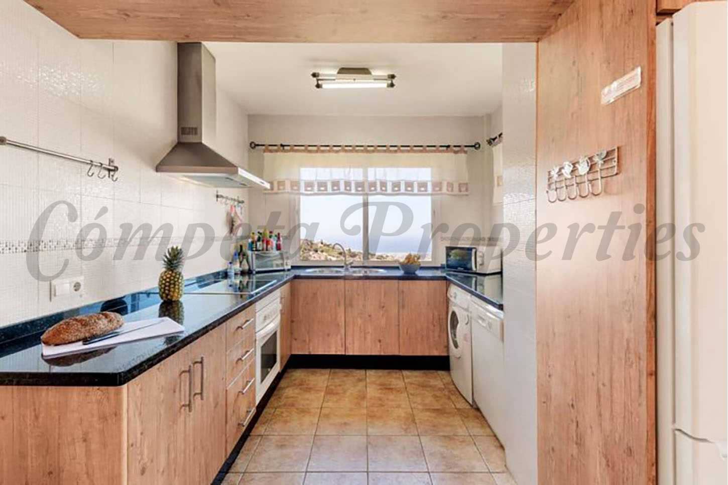 4 sypialnia Finka/Dom wiejski do wynajęcia w Torrox z basenem - 1 600 € (Ref: 8944812)