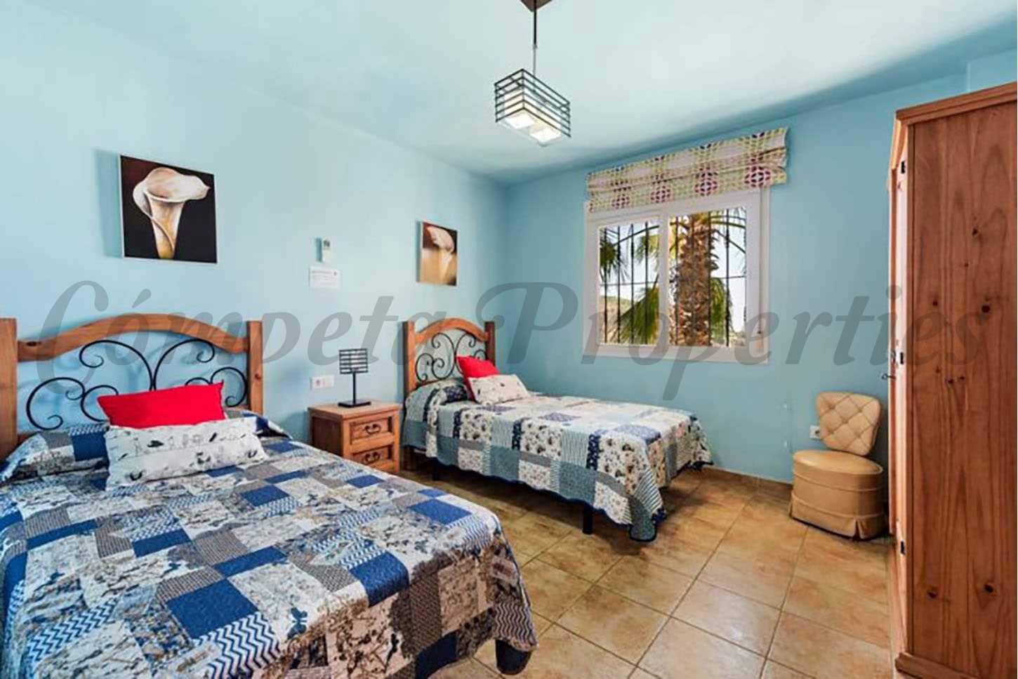 4 sypialnia Finka/Dom wiejski do wynajęcia w Torrox z basenem - 1 600 € (Ref: 8944812)