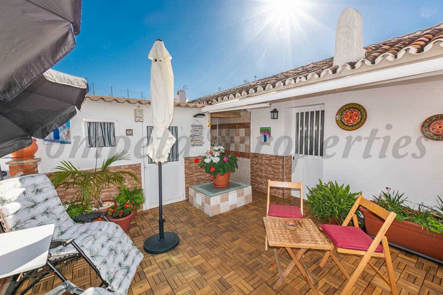 3 sypialnia Dom na sprzedaż w Nerja - 345 000 € (Ref: 8950957)