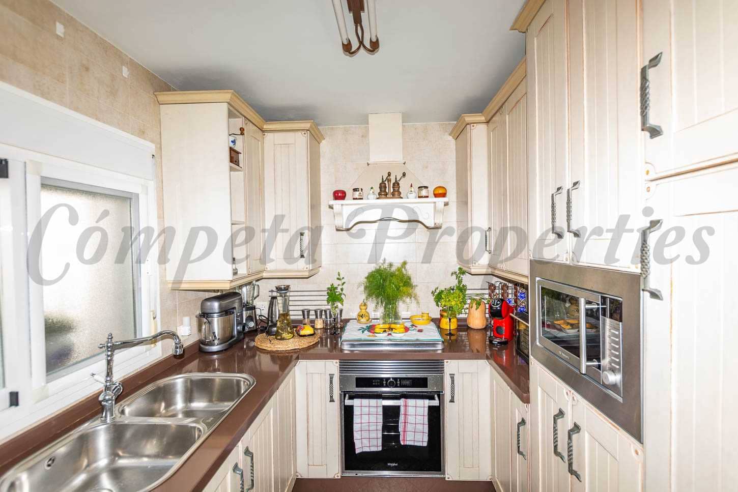 3 sypialnia Dom na sprzedaż w Nerja - 345 000 € (Ref: 8950957)