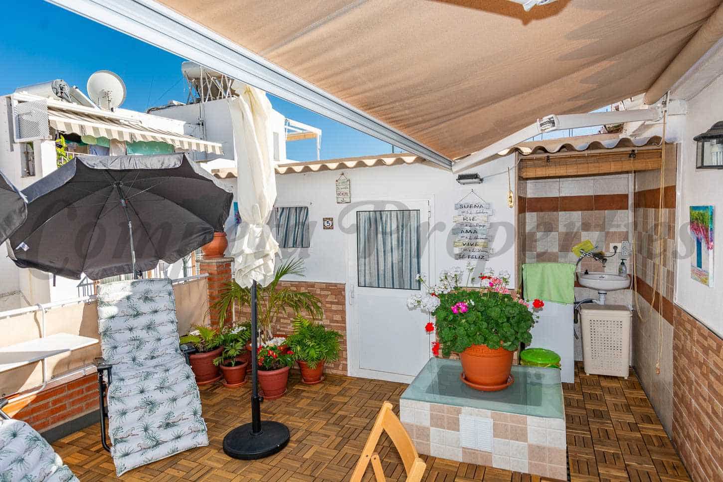 3 sypialnia Dom na sprzedaż w Nerja - 345 000 € (Ref: 8950957)