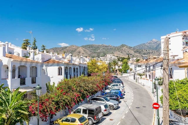 3 quarto Apartamento para venda em Nerja - 260 000 € (Ref: 8950958)