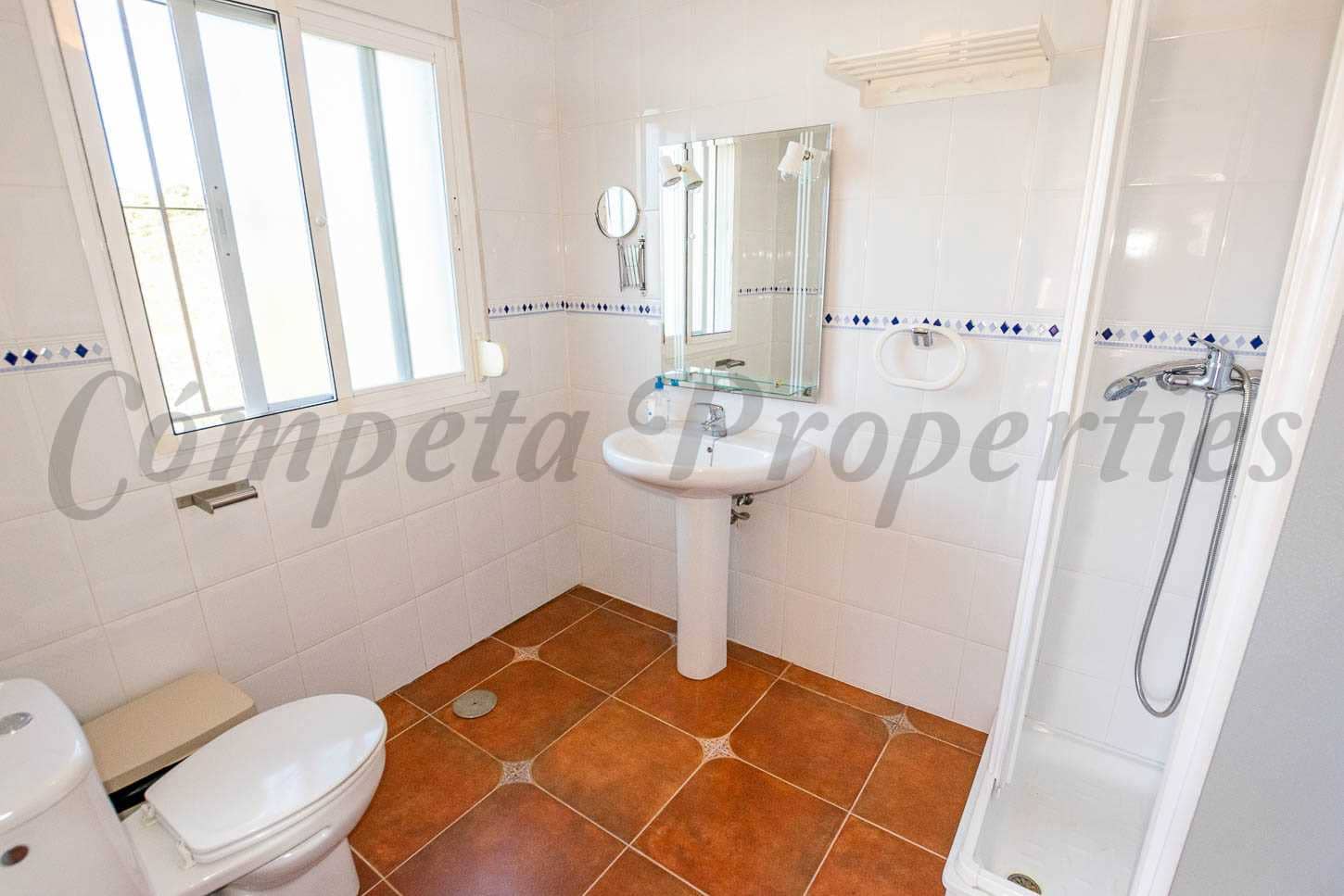 4 soveværelse Villa til salg i Competa med swimmingpool - € 499.000 (Ref: 8970901)