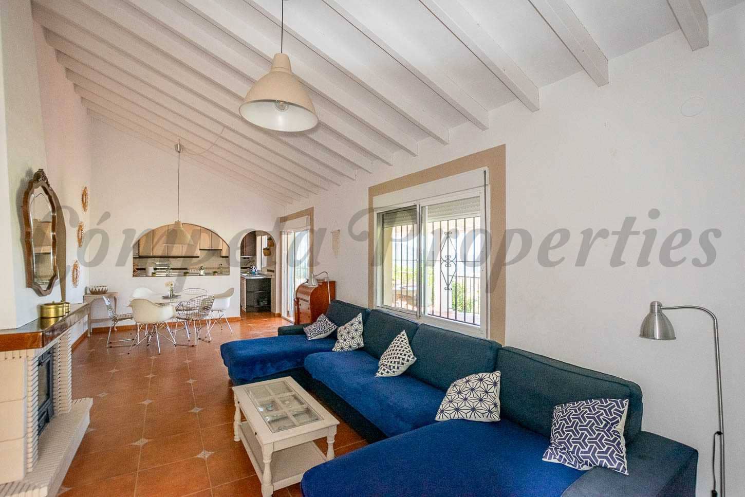 4 soveværelse Villa til salg i Competa med swimmingpool - € 499.000 (Ref: 8970901)